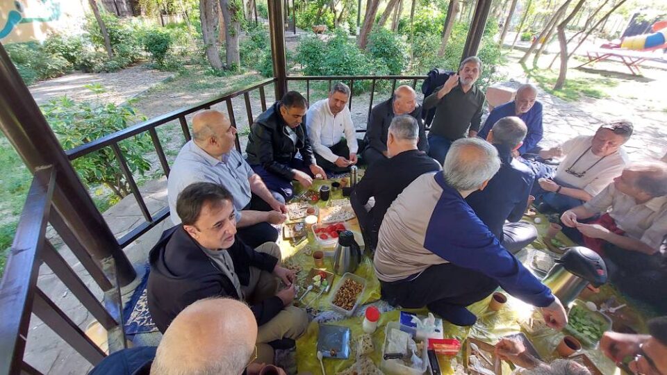 دورهمی دوستان دوره 4 مفید یادگار